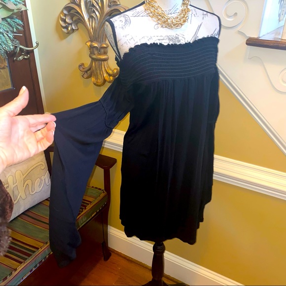 James & Joy Dresses & Skirts - James & Joy boutique strapless dress